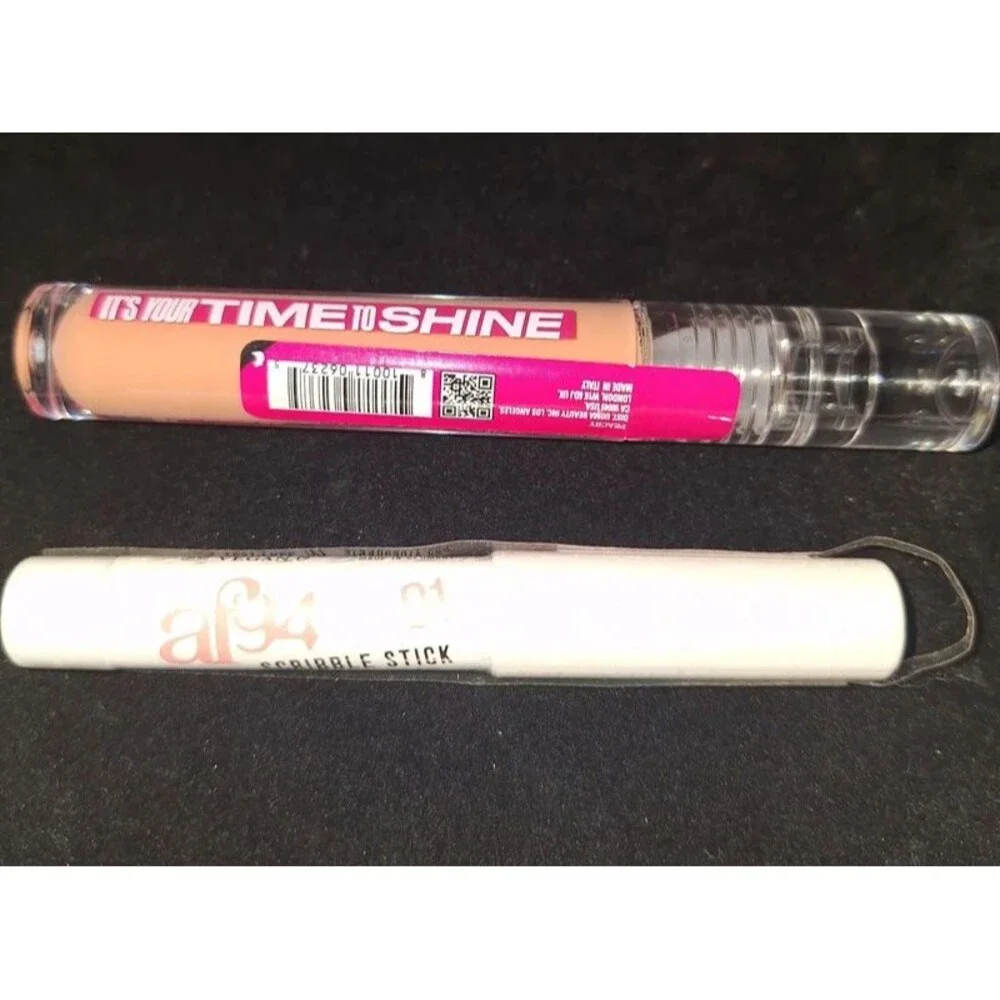 Uoma by Sharon C,Gloss Lip Gloss Peachy & af94 Glossy Lip Crayon Keeping Secrets